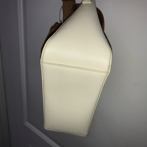 Steve Madden Crossbody with Pouch, Guitar Strap in Bone NWT - Picture 4 of 7